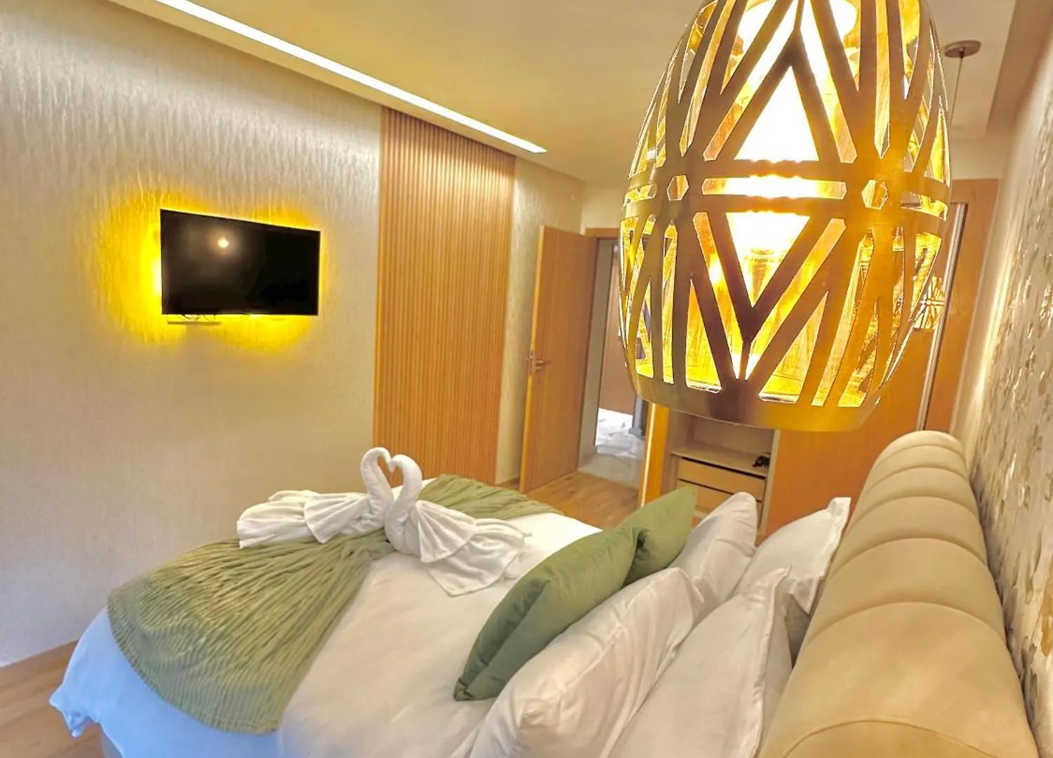 As140 Elegant Coeur De Casablanca Avec Wifi Parking Et Tramway Apartment 0*,  Morocco